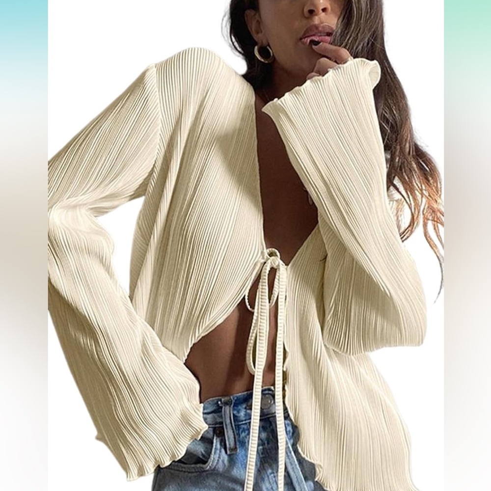 ZAFUL Women's Deep V Neck Tie Front Top Bell Long Sleeve Pleated Blouse